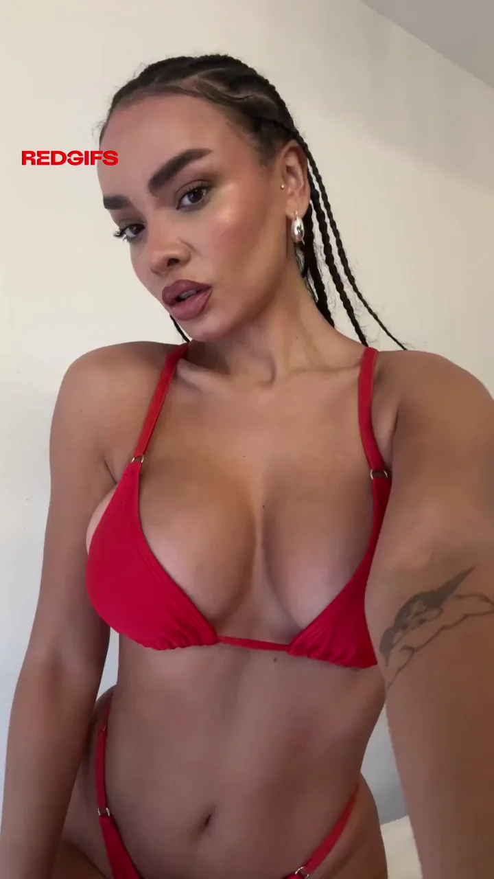red suits me alright.. what do you think?