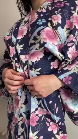 Sexy teasing in my kimono 👘