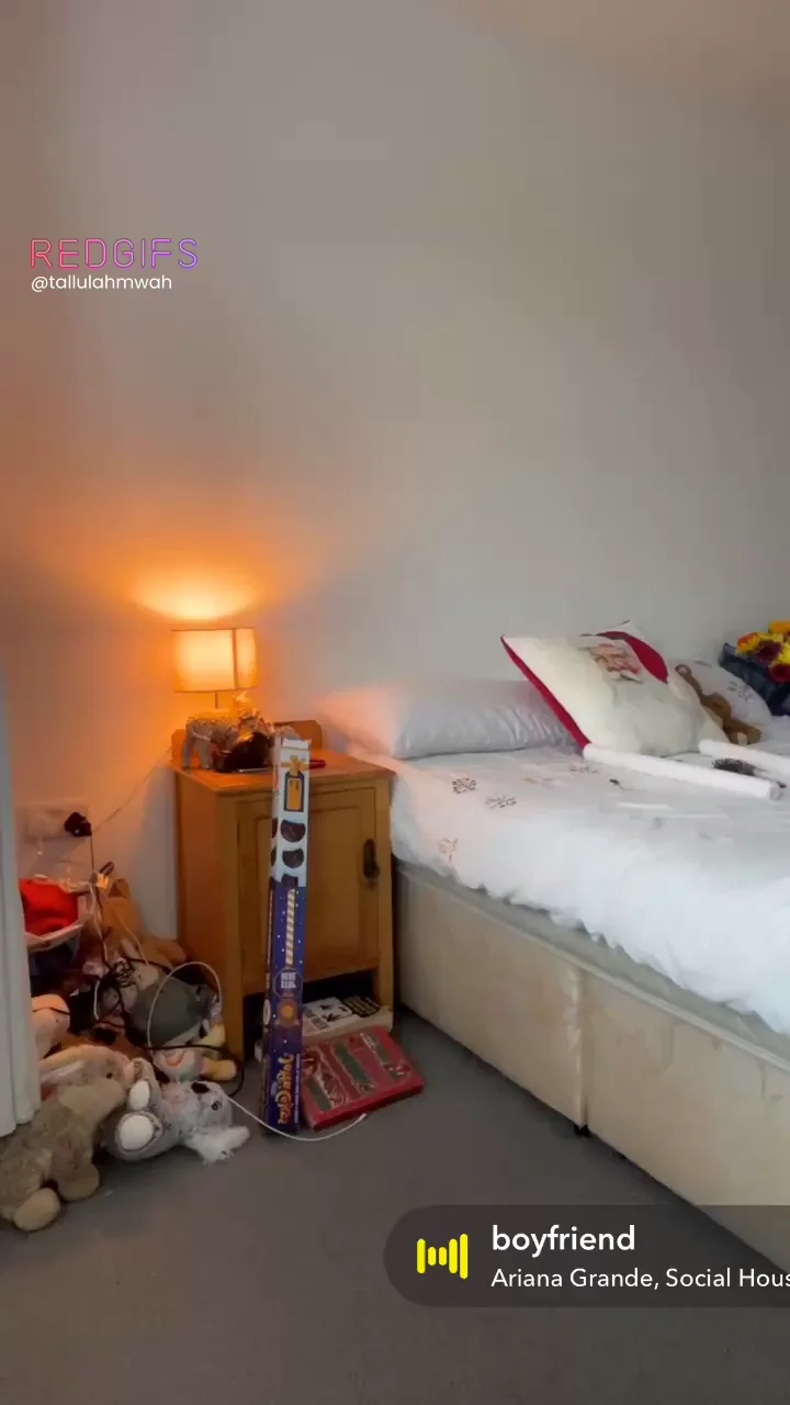 Rate This Sexy English Redhead Rose 1-10 🥵🔥 Tits Out Tease!