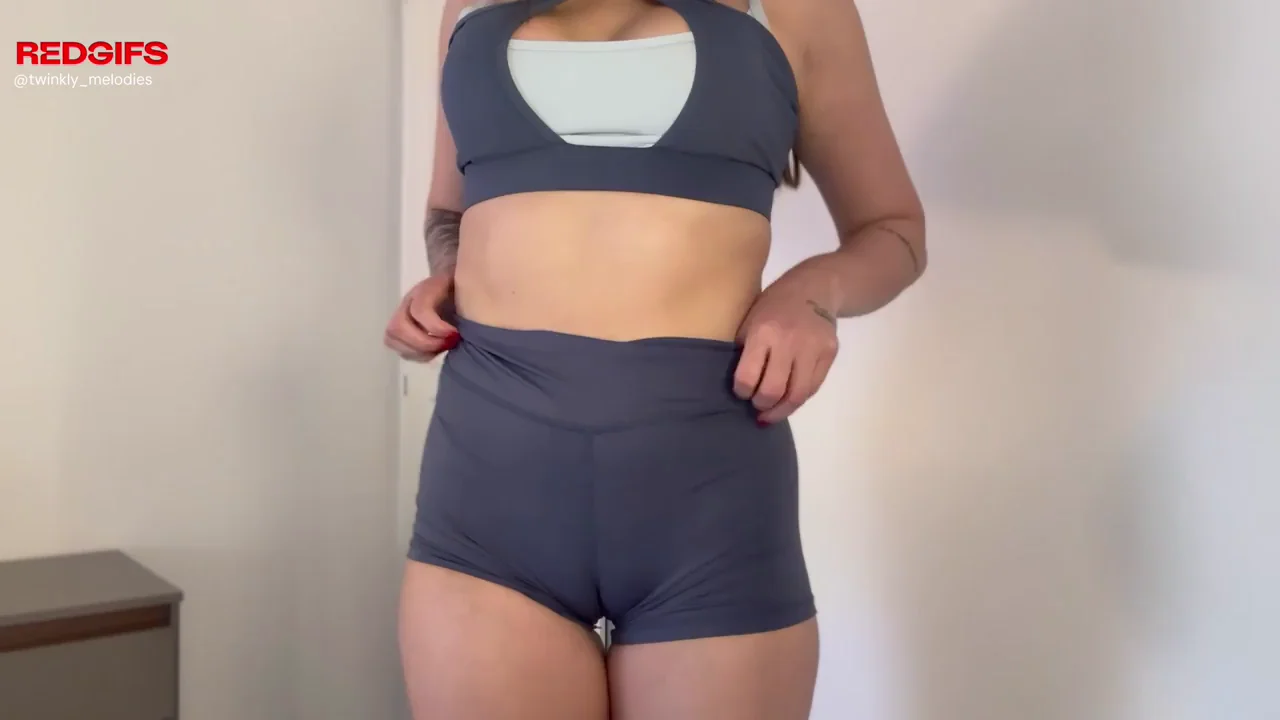 Taste My Juicy Camel Toe Tease? 👅🍑