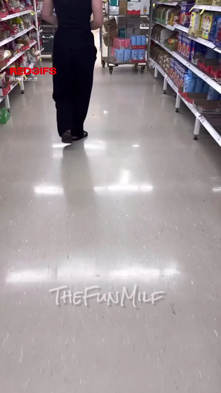 Busted Flashing Massive MILF Tits in Grocery Store! 🛒🍈🍈