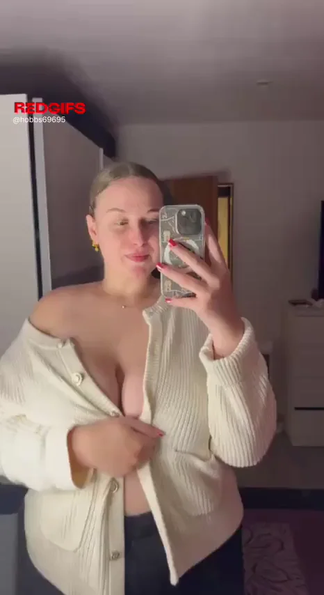 its mesmerizing movement 0f huge tits