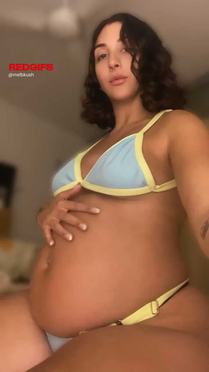 🤰 Latina Preggo Goddess: My Swelling Bump & Juicy Curves Explode! 🍑💦