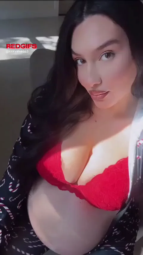 🎄 Preggo Santa's Massive Tits Ready to Burst! 🍒🤰