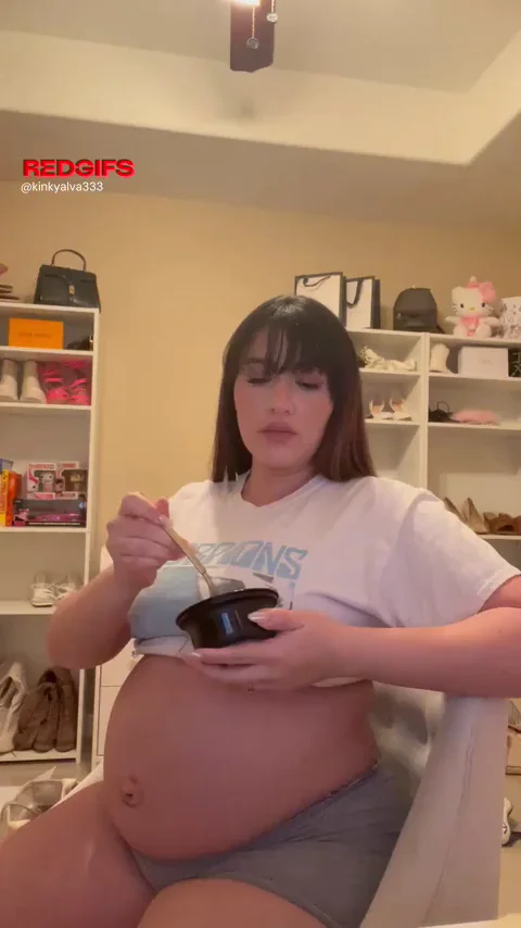 I’m starving lol