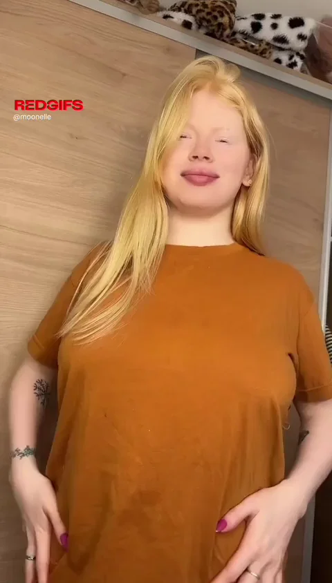 Redhead Roomie Teases: Fuck My Wet Pussy? 😈🔥