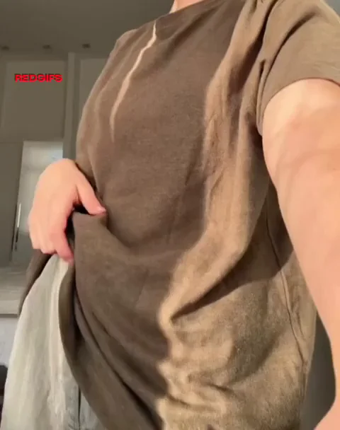 I prefer baggy shirts