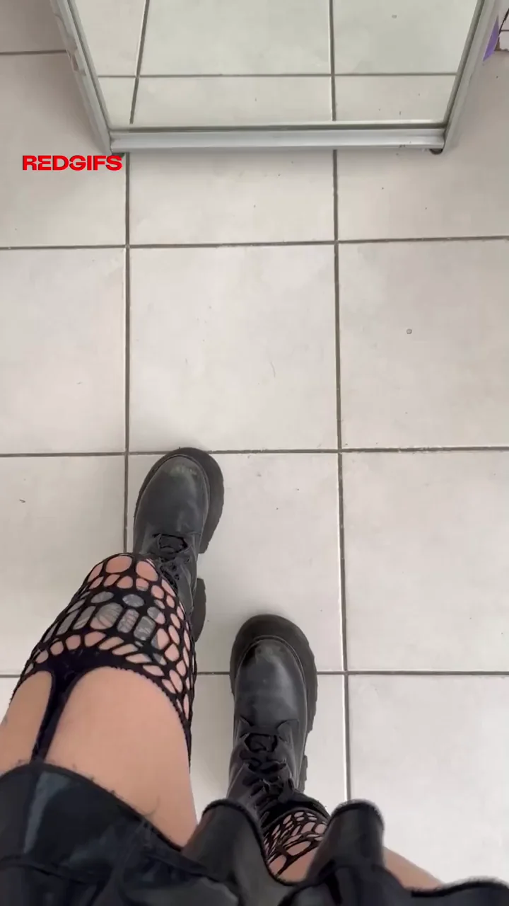 If hairy and goth is your type, hi