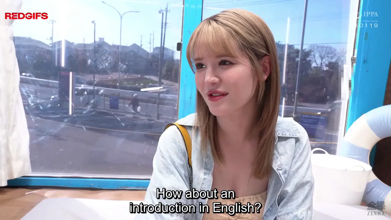 🔥 Emma Chizuru's Hilarious Aussie English Slang Fail 💦😂