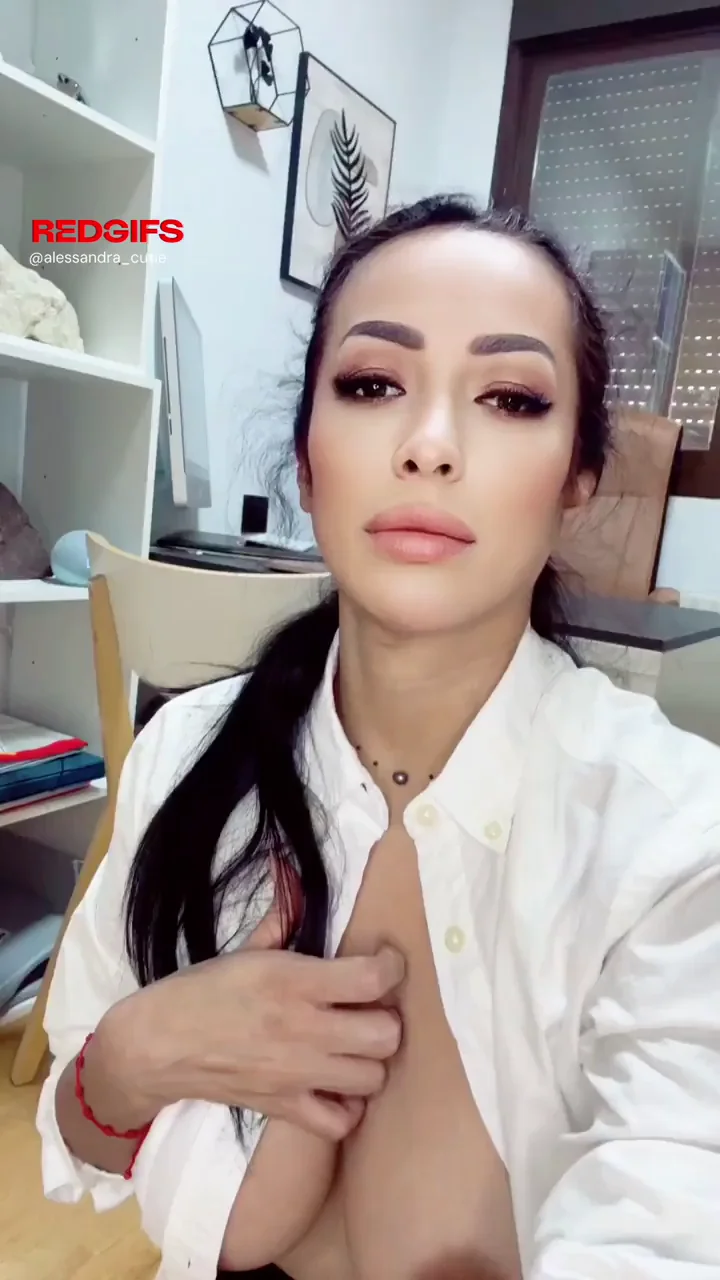 Be honest, would you suck on a MILF's saggy titties?