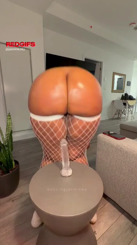 Assquake Twerk Frenzy 🍑💥