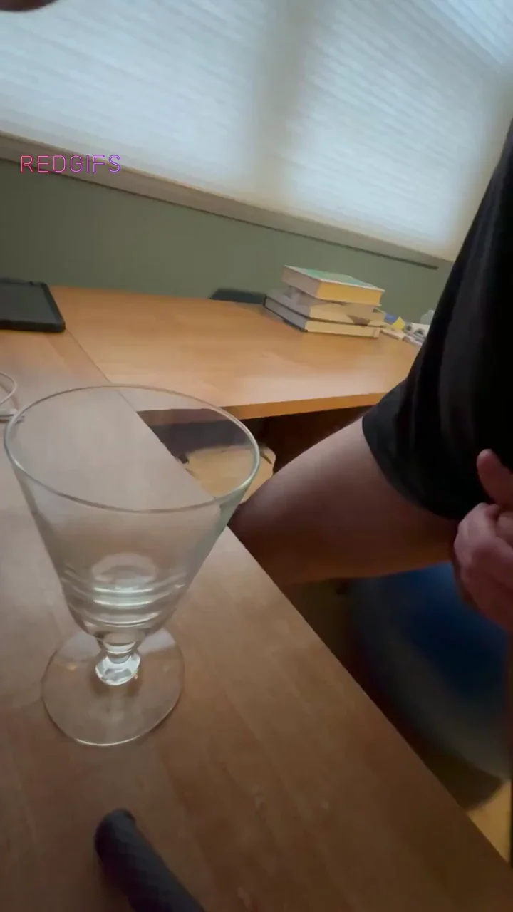 💦 Cumshot in Glass - Jerking Thick Cock Over Martini Glass 🥛🍆
