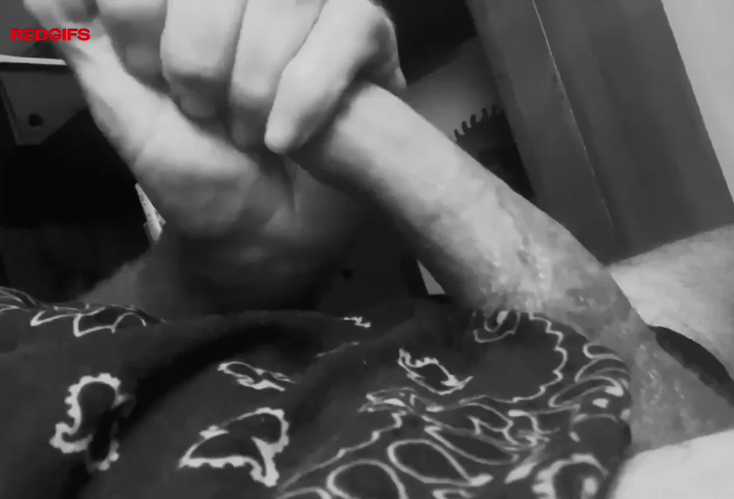 Quick Coconut Oil Cock Stroke and Explosive Cum Blast