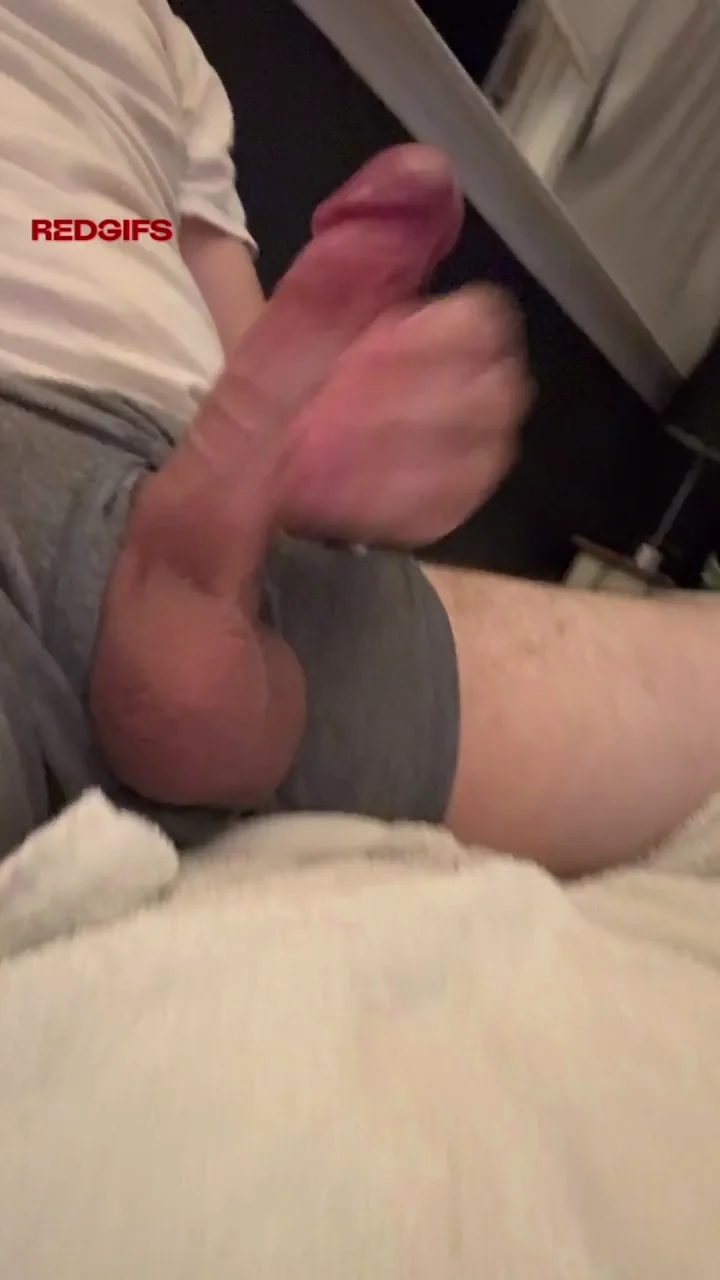 Gently touching and rubbing my cock always leads to the craziest cum explosions 💦