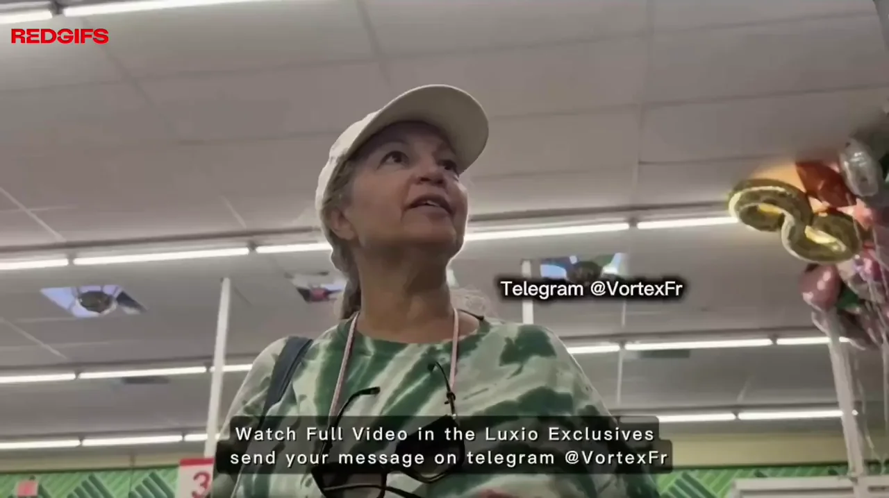 “I got a feeling you have some good pussy” Asking this older white MILF for her phone number