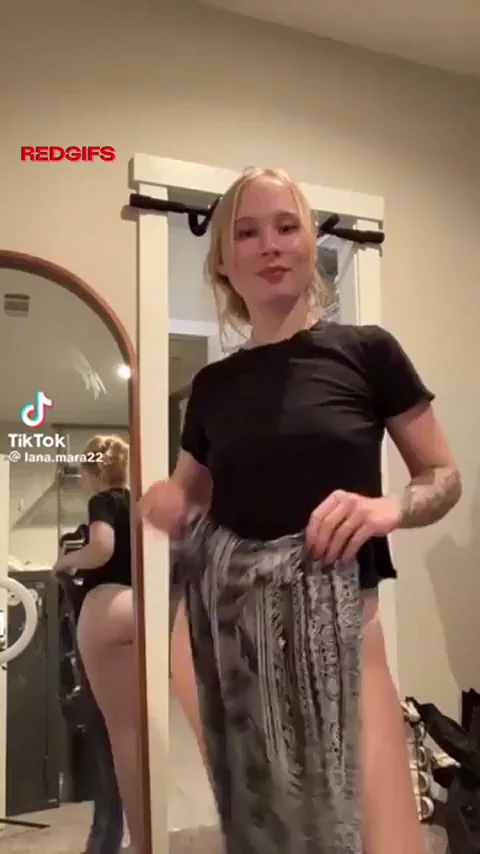 Jiggly Flare Pants Booty Quake: Blonde Babe's Thick Ass Tease