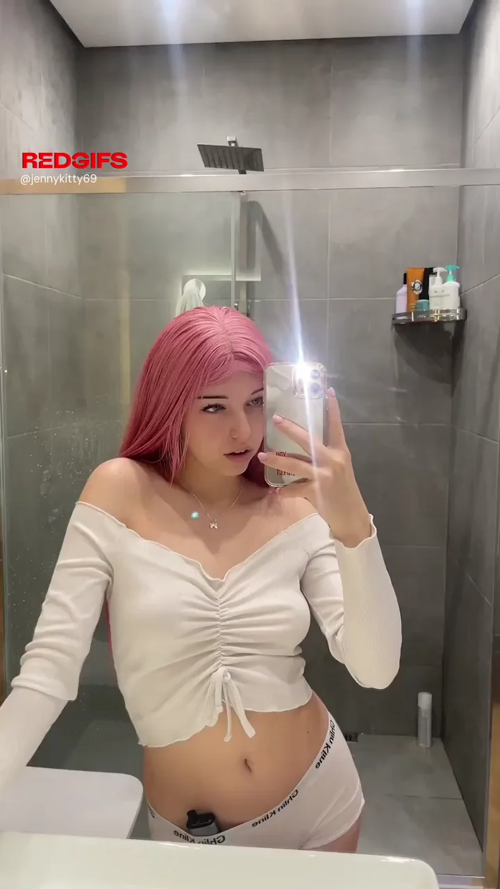 Getting ready to seduce