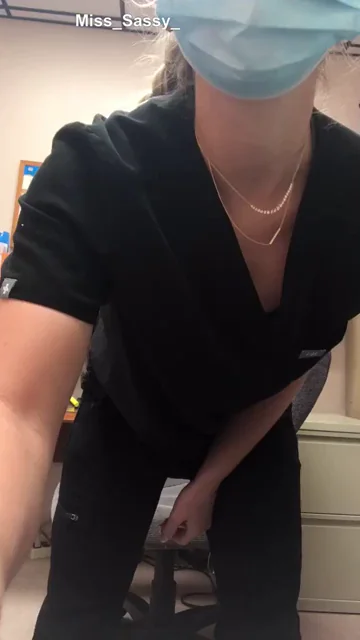 [oc][f] Allow a emergency physician to take control and save you please. hehehe