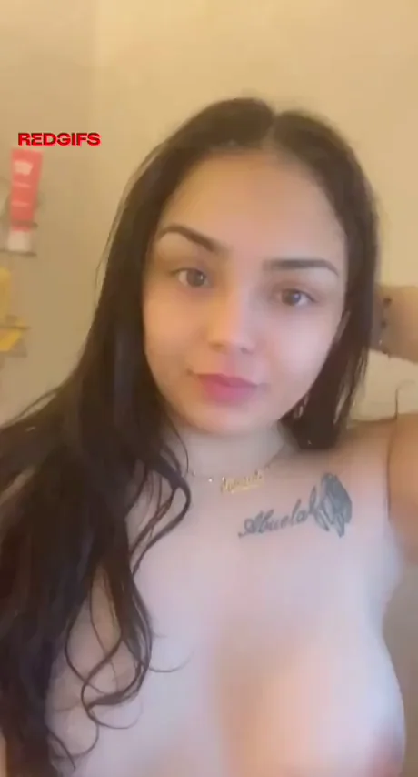 Press Our Lips & Tits Together, Baby 💋🍒