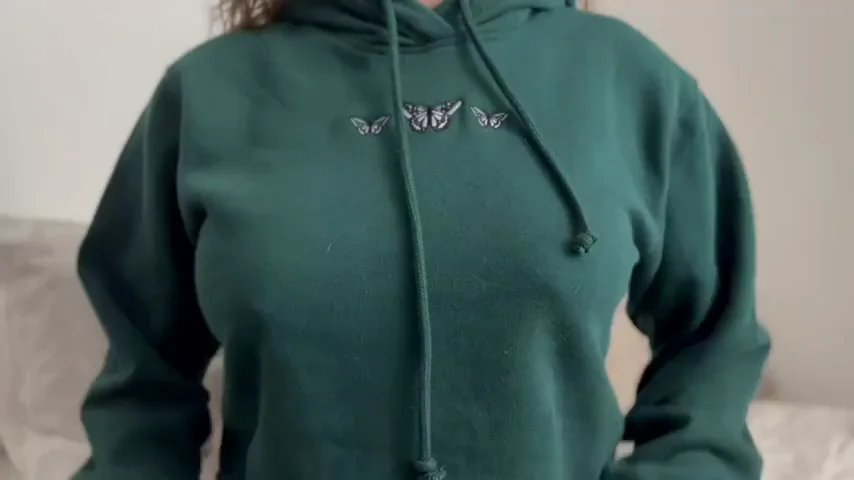 even when it's cold, i still want to remove my top for your pleasure ;)