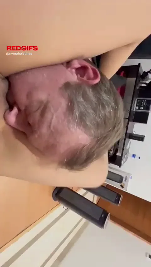 Eating young Colombian Latina pussy