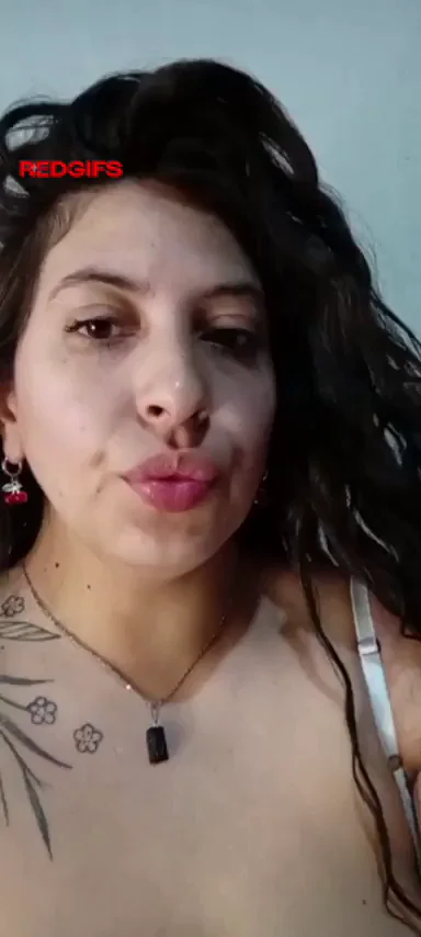 32F [F4M] I’ve been too naughty and I need a good sucking, any volunteers?