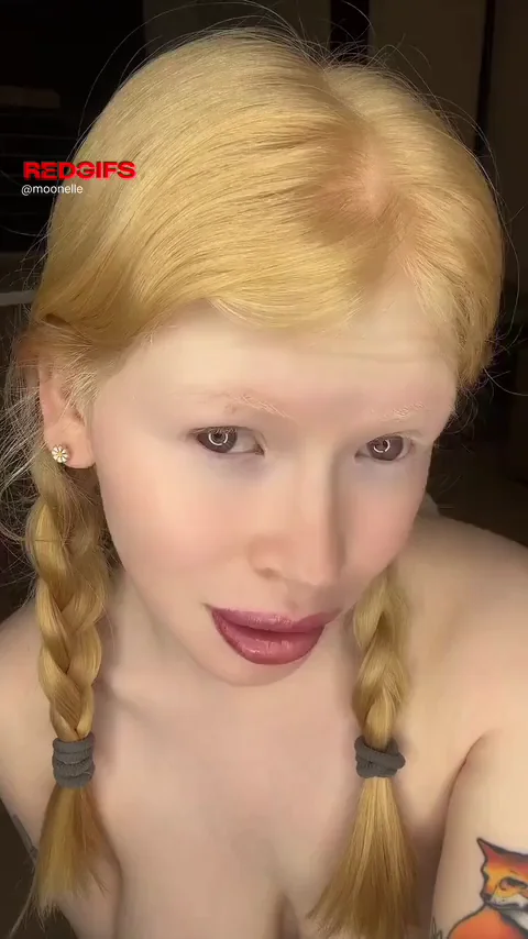 Imagine the mess you’d make with my mouth wide open like this. Pour it on, Daddy.