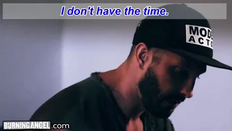 Shemale Slut Stylee Neva Spreads & Sucks Dick 🍆💦