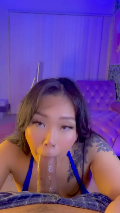 Stuffing that pretty lil face