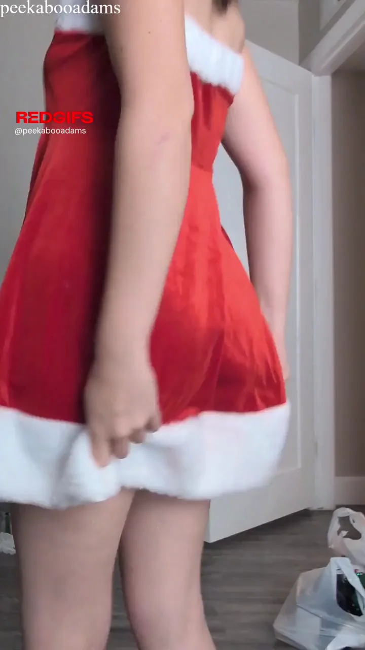 Mrs. Claus is thick as hell btw