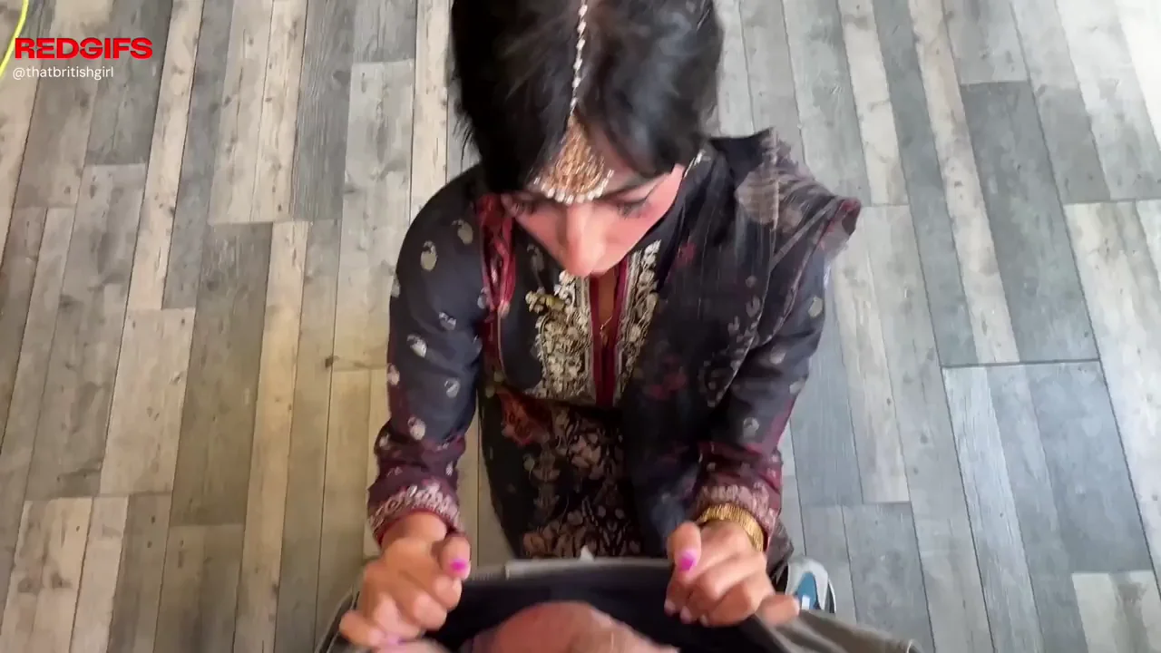 Petite Pakistani Bhabi Aaliyah Yasin Cheats with Danny D's Monster BWC 🍆💦