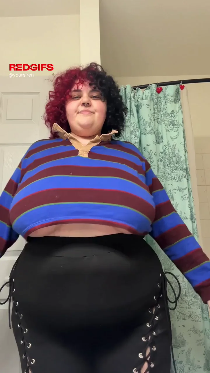 I get so excited when a bunch of you see my huge tits 😝
