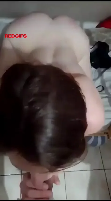 Sexy blowjob babe very hot amateur