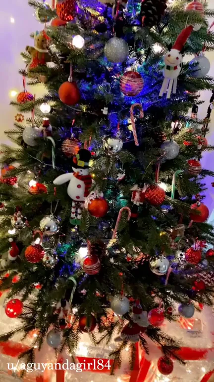 [OC] [F] [M] Merry Christmas, everyone!