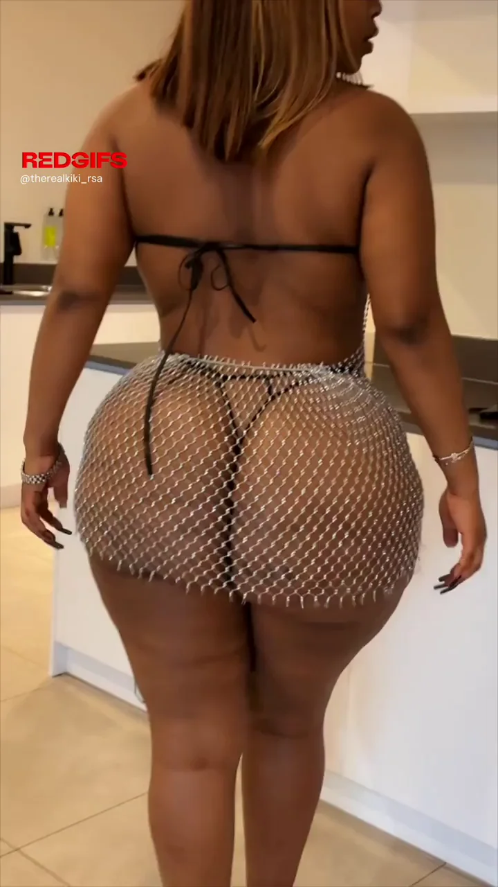 Am I Sexy AF? 🍑🔥 Thick Ebony Booty Tease