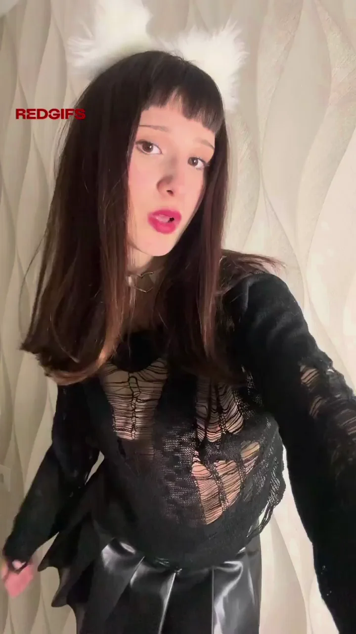 Would you breed this natural goth kitty?