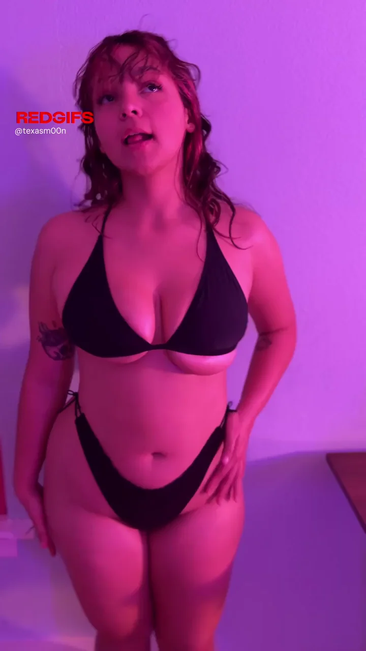 Do u think the black set is cute?