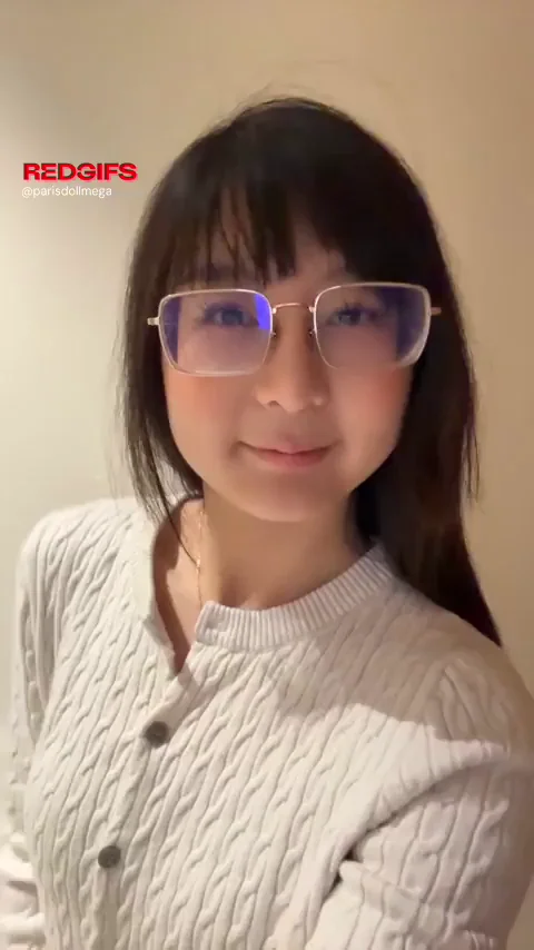 Let’s get a quick fuck during the break of work :3