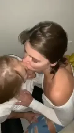 a very wet kiss 💦