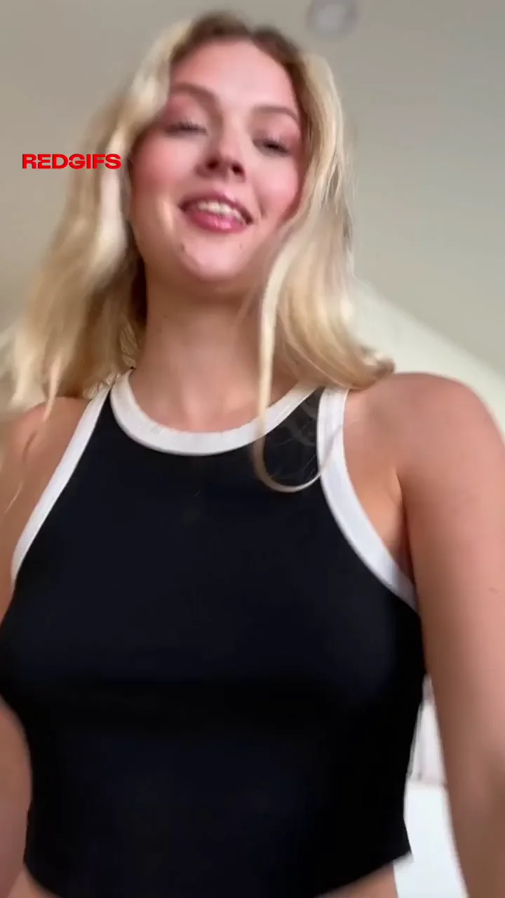 Blonde Slut Begs 30+ Daddies to Breed Her Tight Holes 😈💦