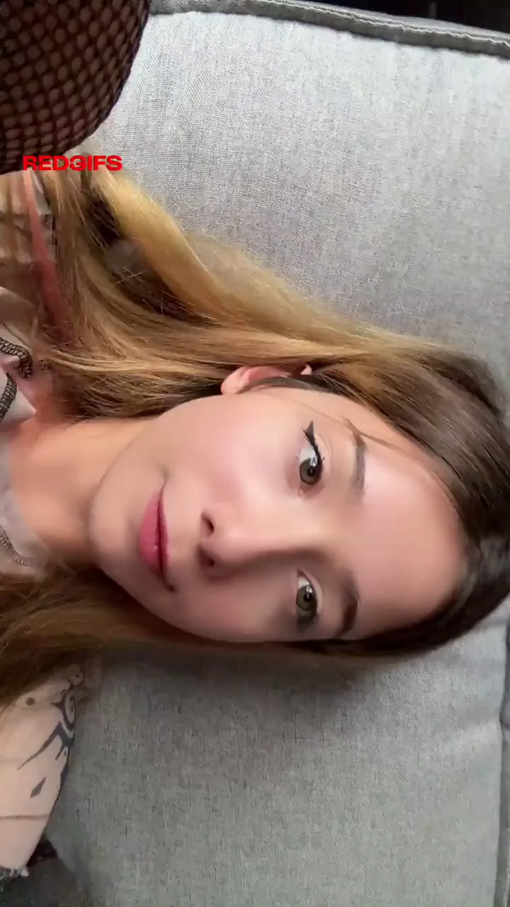 Spread My Goth Teen Pussy Wide 😈🖤