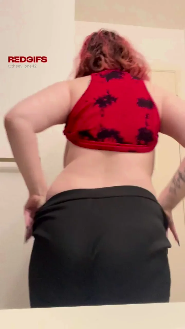 My phat ass always eats my panties
