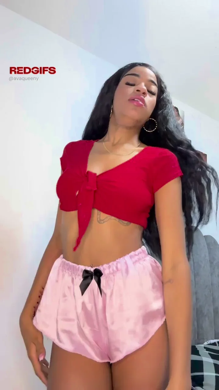 Not just a simple titties reveal, it's a pussy reveal too