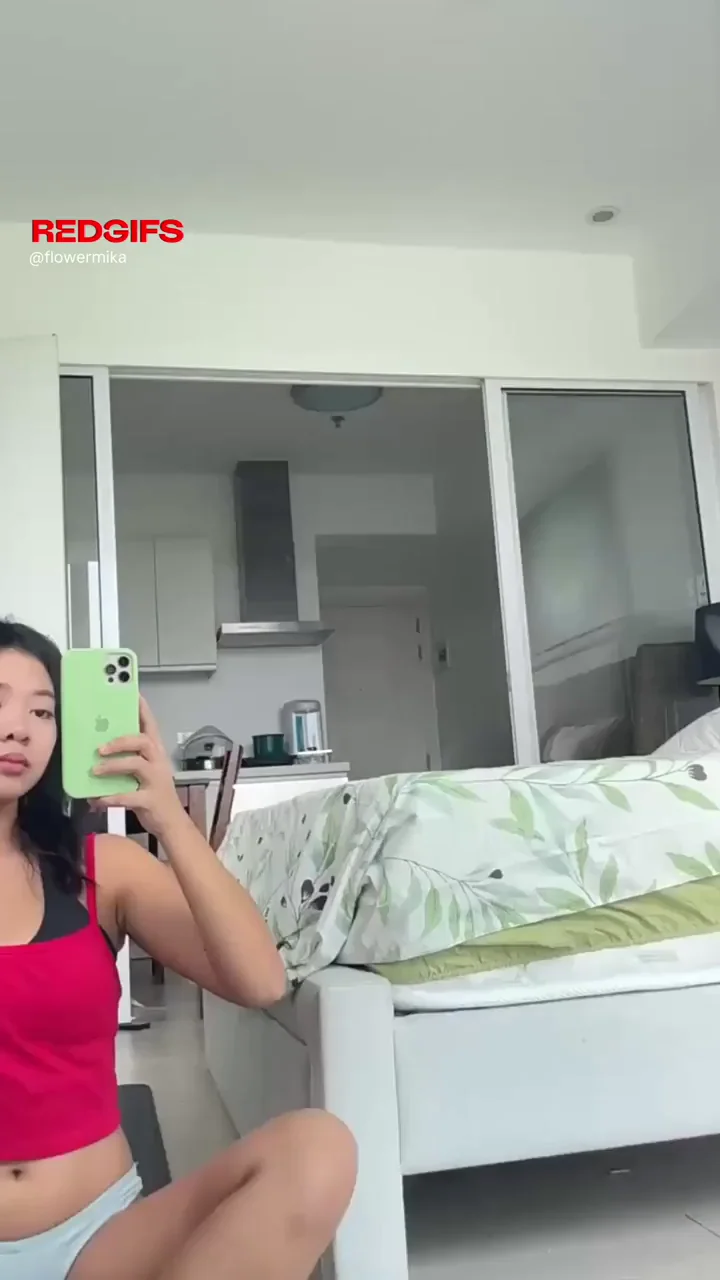 Sexy reveal for brown tits lovers