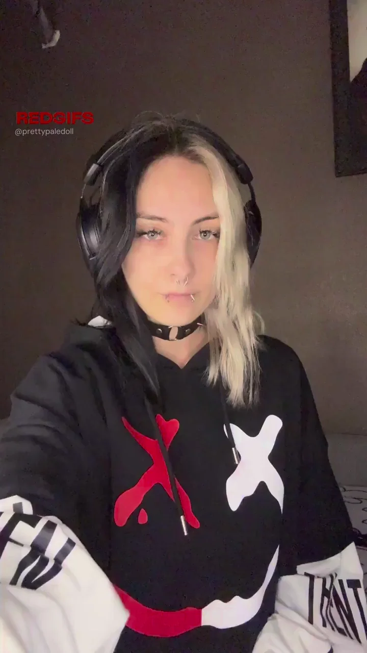 Goth Babe's Tiny Titty Tease Drop 🔥👻