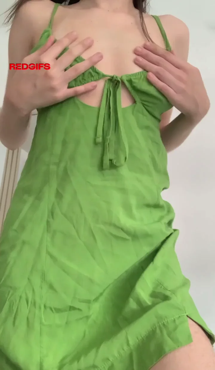 Tiny dress with nothing under hihi perfect combo