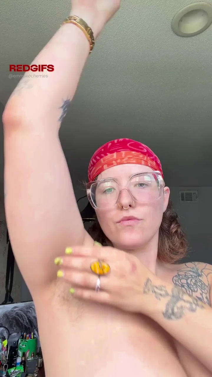 Should I beg you daddy to suck it?