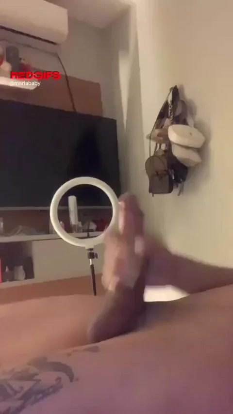 would u suck my girlcock until its empty