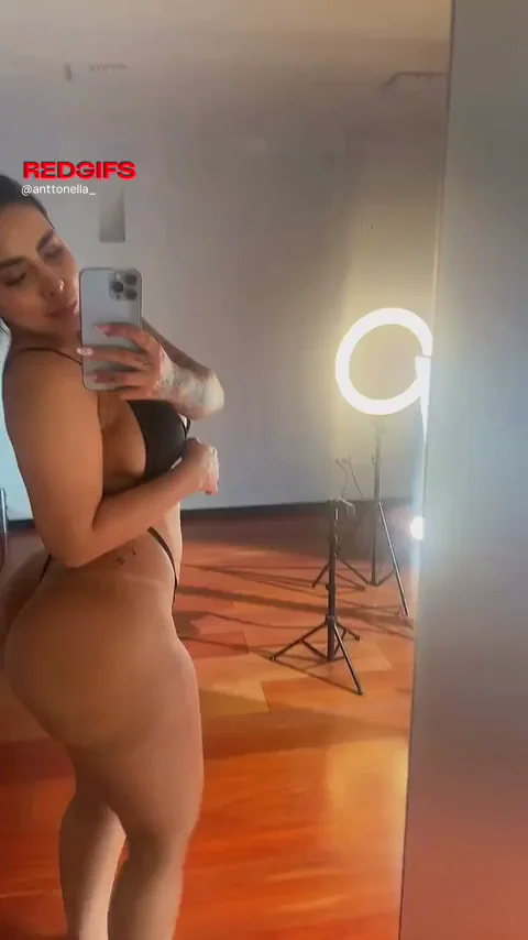 Round, tight, and begging for your tongue