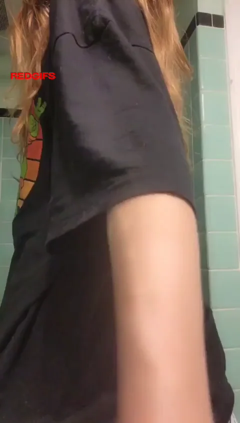 I love showing my ass off